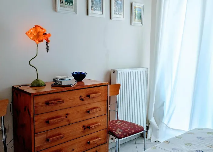 Διαμέρισμα With Cute Garden Space Νυδρί